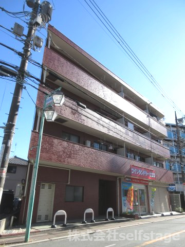 水入マンションの外観|レンガ調の外観です