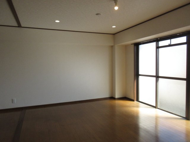 水入マンションの居間・リビング|（参考画像）画像は他部屋です