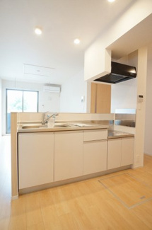 【キッチン】 | ヴィラ・エレガント | お料理しやすいキッチンです