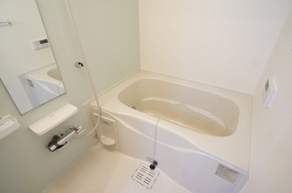 【浴室】 | ヴィラ・エレガント | お風呂で日々の疲れを落としましょう