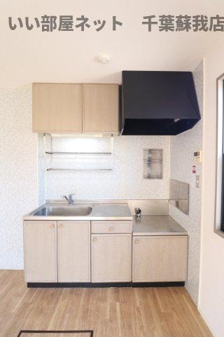 ヴィラージュ　Ｄのキッチン|コンパクトなキッチンで掃除もラクラク