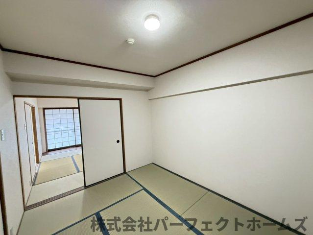 枚方ハイツ第8号棟の和室|趣のある和室です
