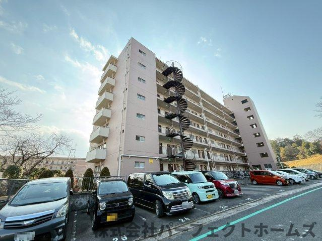 枚方ハイツ第8号棟の外観|外観です