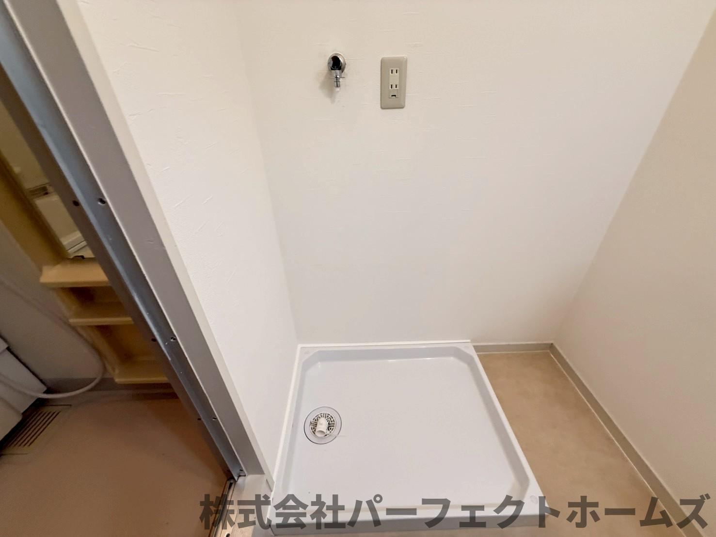 枚方ハイツ第8号棟の設備|洗濯機置場です