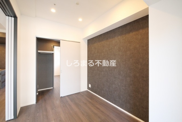 コンフォリア・リヴ谷町四丁目の洋室