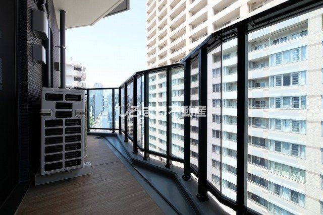 コンフォリア・リヴ谷町四丁目のバルコニー