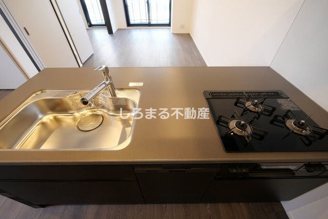 コンフォリア・リヴ谷町四丁目のキッチン