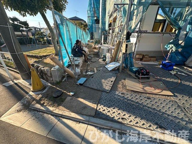 藤沢市辻堂東海岸1丁目　新築戸建　全４棟の駐車場|1月23日撮影　外構工事中　駐車スペース
