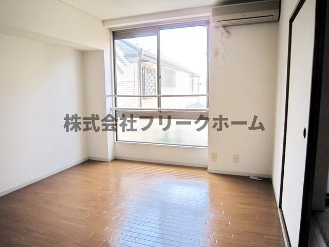 トリヴァンベール武蔵野の寝室