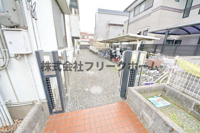 トリヴァンベール武蔵野のエントランス