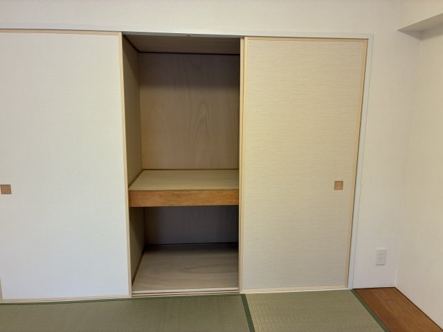 コープ野村相模大野台　1階部分の収納