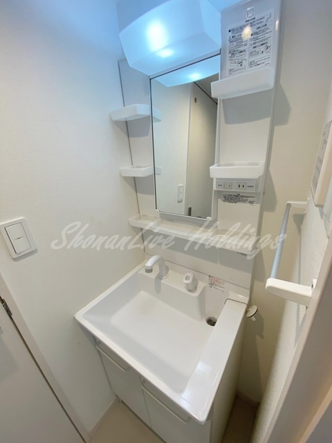 横浜市栄区笠間２丁目のアパートの洗面所