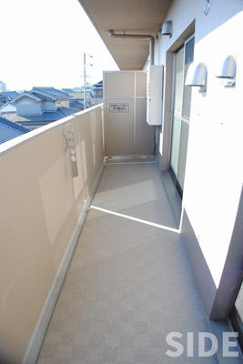 【バルコニー】 | シャルマン静嘉