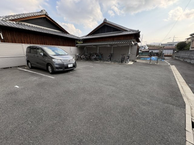 【駐車場】 | シャルマン静嘉