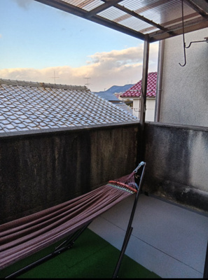 【バルコニー】 | 春の丘とキンモクセイ