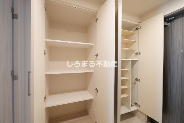 アーバネックス天満橋Frontの収納