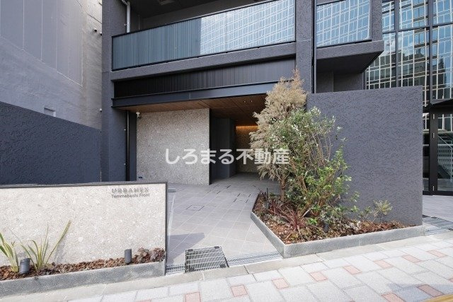 アーバネックス天満橋Frontのエントランス