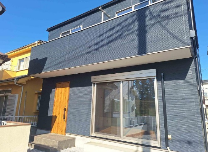 【中古】坂戸市泉町リフォーム中古住宅の外観|築浅のきれいな一戸建て☆
陽当り良好です！