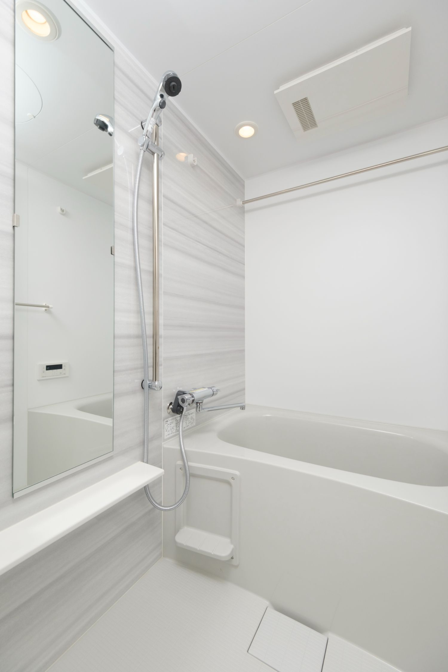 エンクレスト博多RIVERSIDEの浴室|日々の疲れを癒すお風呂付です