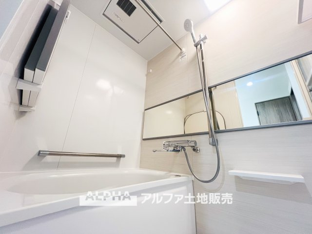 ハイネス福生の浴室|【Bathroom】
◆風呂◆カビが付きにくく軽くこすれば簡単に落ちるお掃除ラクラク仕様です。