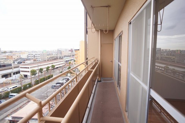 【バルコニー】 | 八戸ノ里グランドマンションB棟 | 南向きのバルコニー、陽当り良好です☆