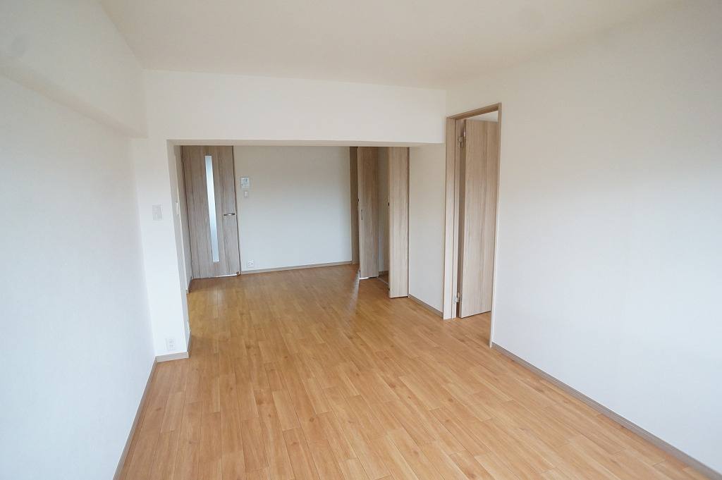 【居間・リビング】の画像