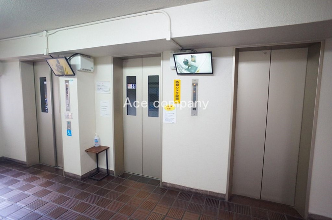 【その他共用部分】 | 八戸ノ里グランドマンションB棟 | エレベーター2基あり、本物件エレベーター停止階です♪