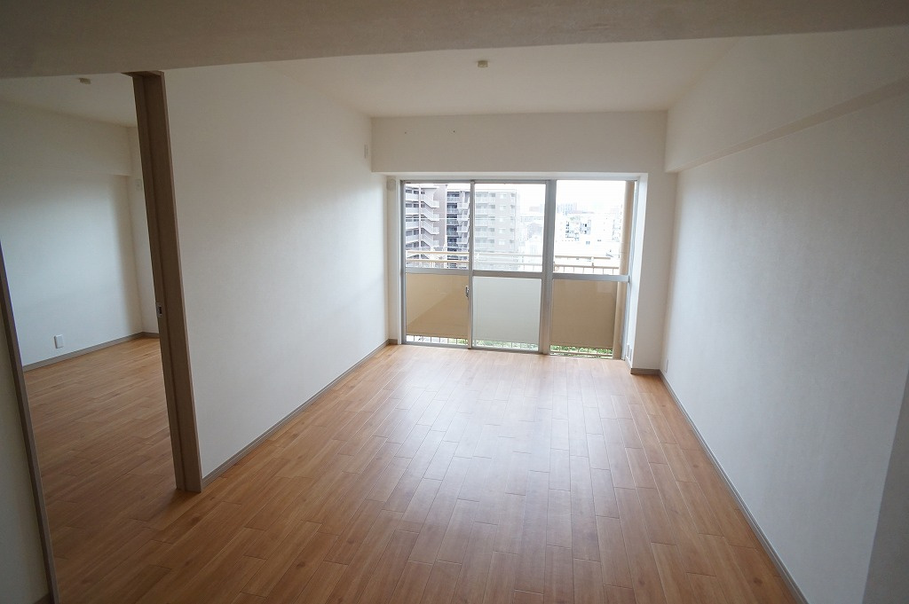 【居間・リビング】の画像