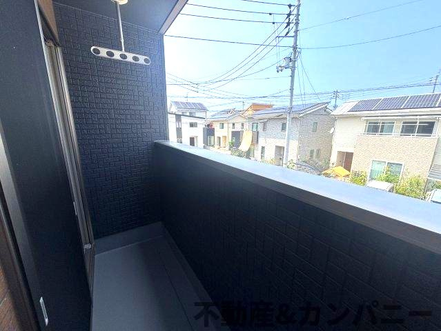 鴨川3丁目の新築のおうち①　松山市鴨川3丁目新築戸建のバルコニー|お洗濯にも便利なバルコニー付き