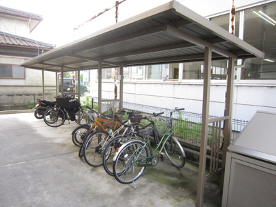 【その他共用部分】 | D-roomオーク A棟 | 屋根付き駐輪場