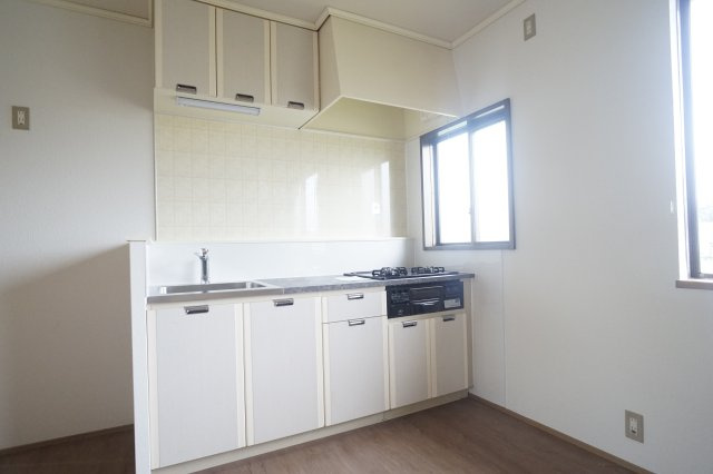 スカイハイツ喜里ヶ丘　Ｂ棟のキッチン