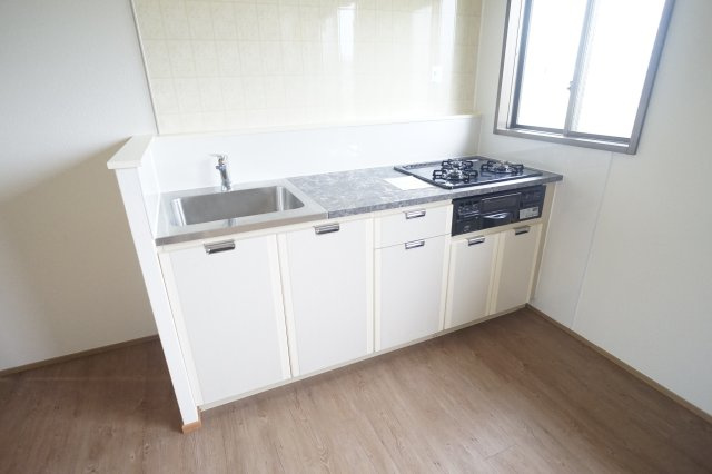スカイハイツ喜里ヶ丘　Ｂ棟のキッチン