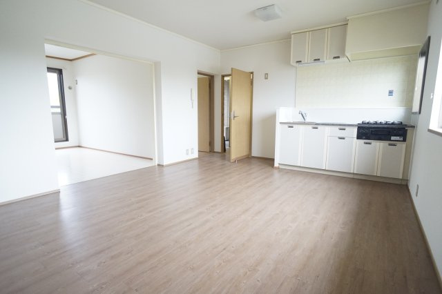 スカイハイツ喜里ヶ丘　Ｂ棟の居間・リビング