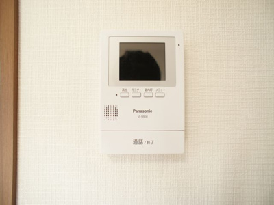 【セキュリティ】 | NARABUハイツⅢ | 訪問者の確認ができるTVドアホン付きです♪