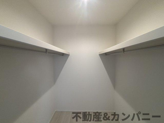 鴨川3丁目の新築のおうち②　松山市鴨川3丁目新築戸建の収納|たっぷり収納できるウォークインクローゼットです