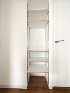 【収納】 | 東急ドエル新検見川ビレジ2号棟 | 使い勝手の良い物入で、整理整頓もしやすいです。