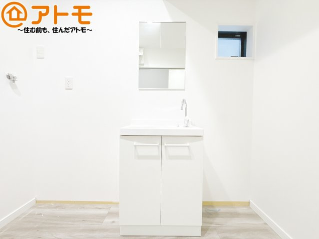 【独立洗面台】 | 葵区瀬名2　新築戸建　B区画 | 洗面台の下は収納になっているため、スッキリとした洗面台を保つことができます♪