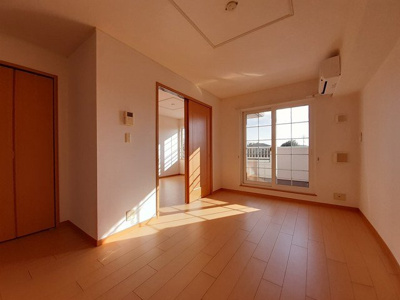 【居間・リビング】 | セレノ・カーサ・Ｓ　Ⅱ | おしゃれな居間です