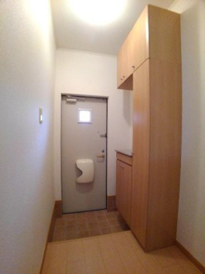 【玄関】 | メリディオ城西Ａ | ゆったりとした玄関です