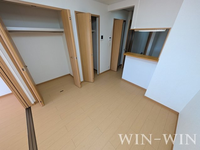 豊橋市下地町字境田のアパートの居間・リビング