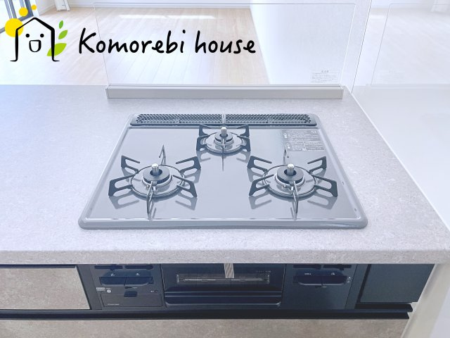 さいたま市西区中野林　３期　新築一戸建て　KEIAI GRACE　01のキッチン|キッチンでお料理をお楽しみください