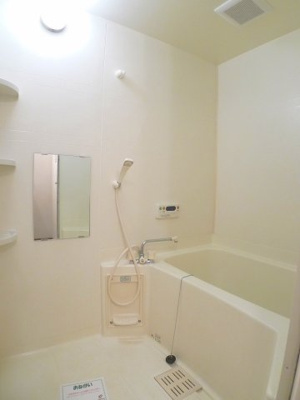 【浴室】 | ヴェルドュールＢ | 日々の疲れを癒すお風呂付です