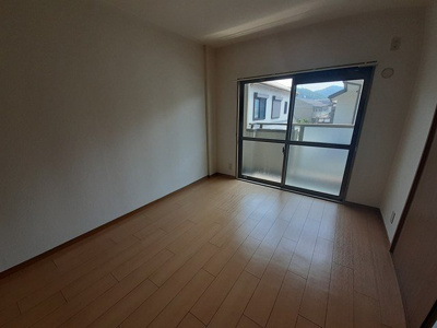 【内装】 | エルタウン | きれいな内装です