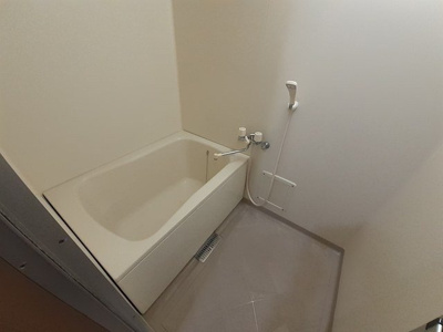 【浴室】 | エルタウン | コンパクトで使いやすいお風呂です