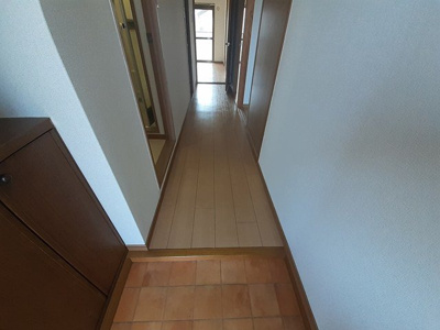 【玄関】 | エルタウン | 収納もある玄関です