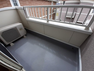 【バルコニー】 | ドルフ・アカネＡ | バルコニーからの眺めを楽しみながら食事をしませんか