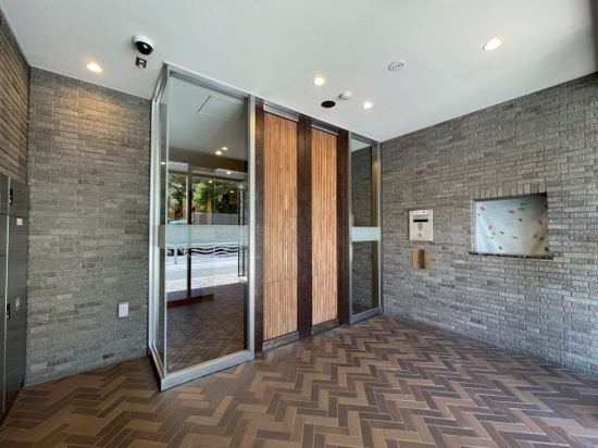 スカイコートグランデ清澄白河のエントランス