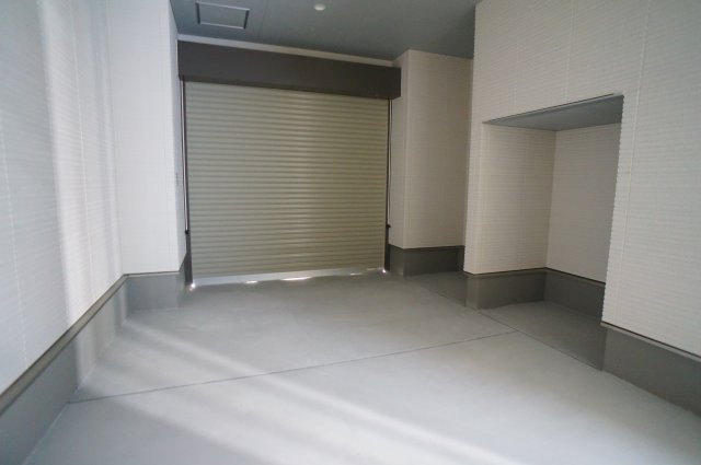 般若寺町戸建の駐車場