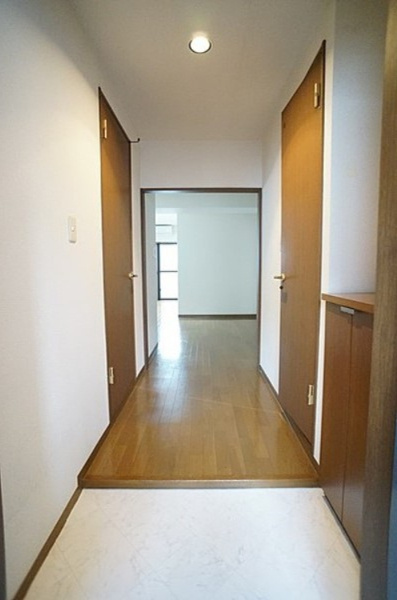 シャンティオンの玄関