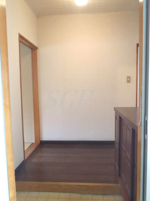 【玄関】 | ガーデンハイム | ※別部屋写真です